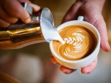 Tác động bất ngờ khi uống cà phê sữa thường xuyên mùa dịch