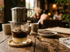 Lịch Sử Cà Phê Việt Nam: Từ Thời Pháp Thuộc Đến Nay